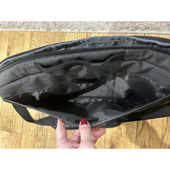 OGIO Messenger Laptop Bag Custom Promo Yuengling Traditional Lager Logo NWT! - Picture 9 of 15